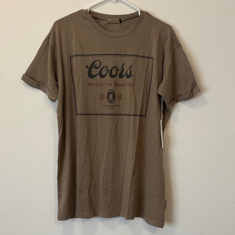 The Laundry Room Revolve Coors Light Brown Graphic Tee NWT XS